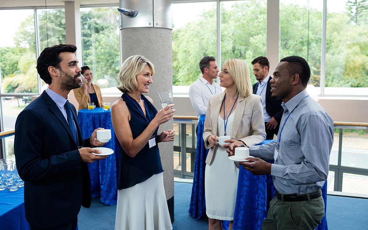 business-people-at-fundraiser_510329_normal