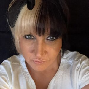 escort girl in slough