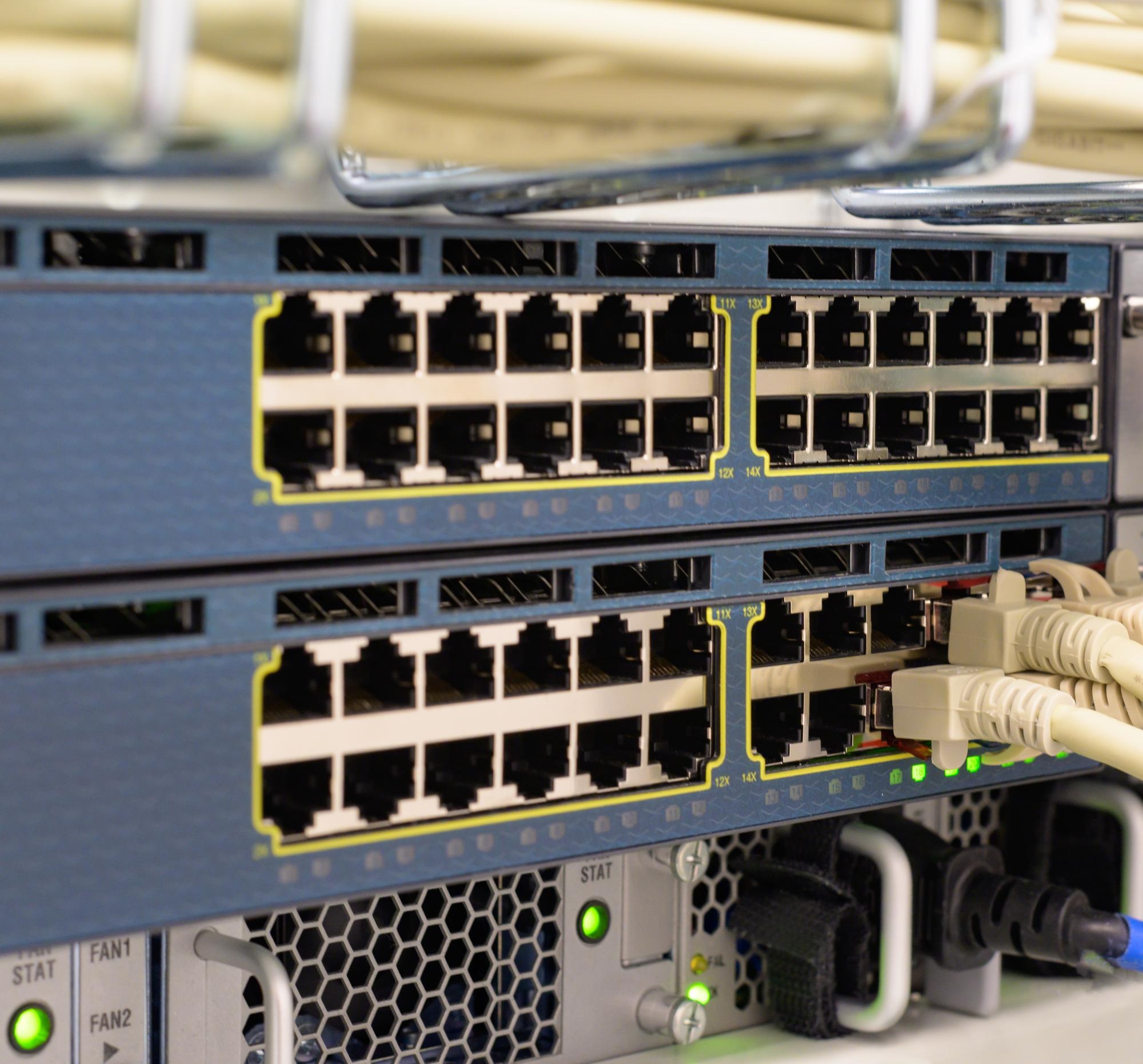 Fortinet SwFortinet Firewallitch UAe