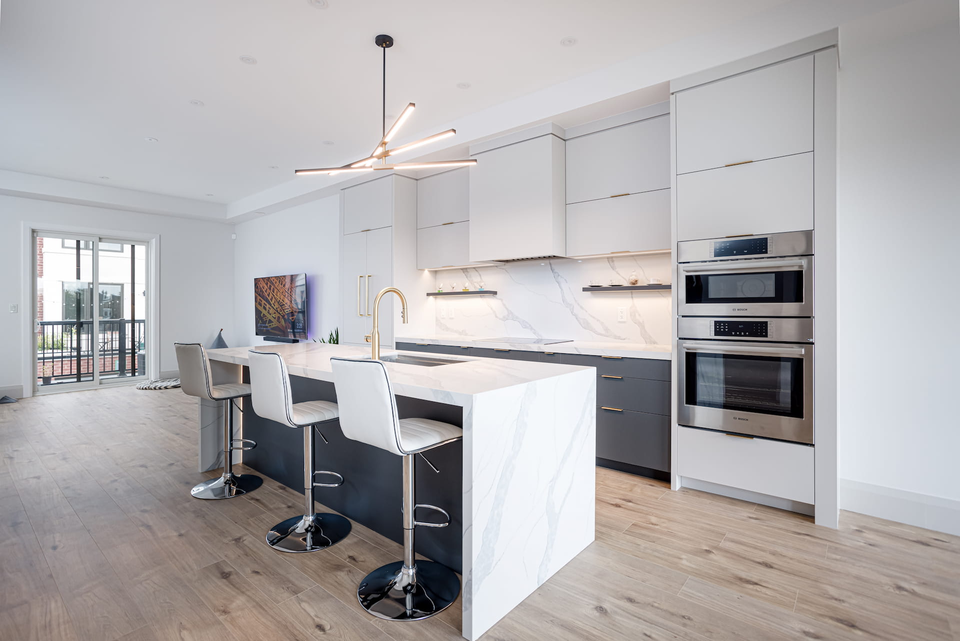 buy cabinets in Newmarket