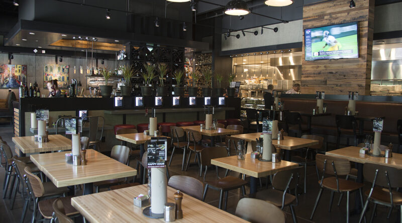 Fieldings_Dining_Room-smaller1-800x445