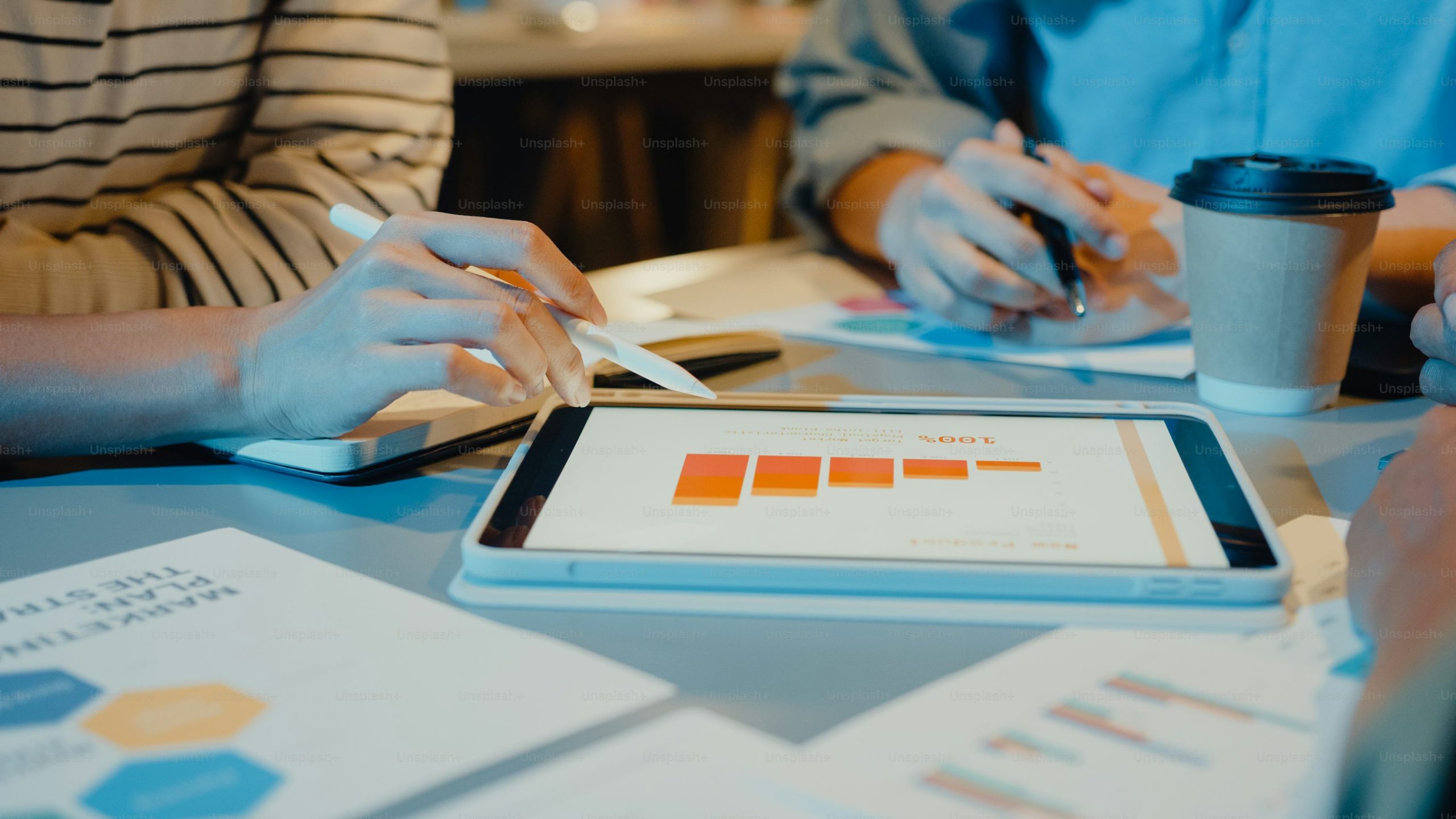 u1132-premium_photo-1661693870771-dbbd8b95b2b1