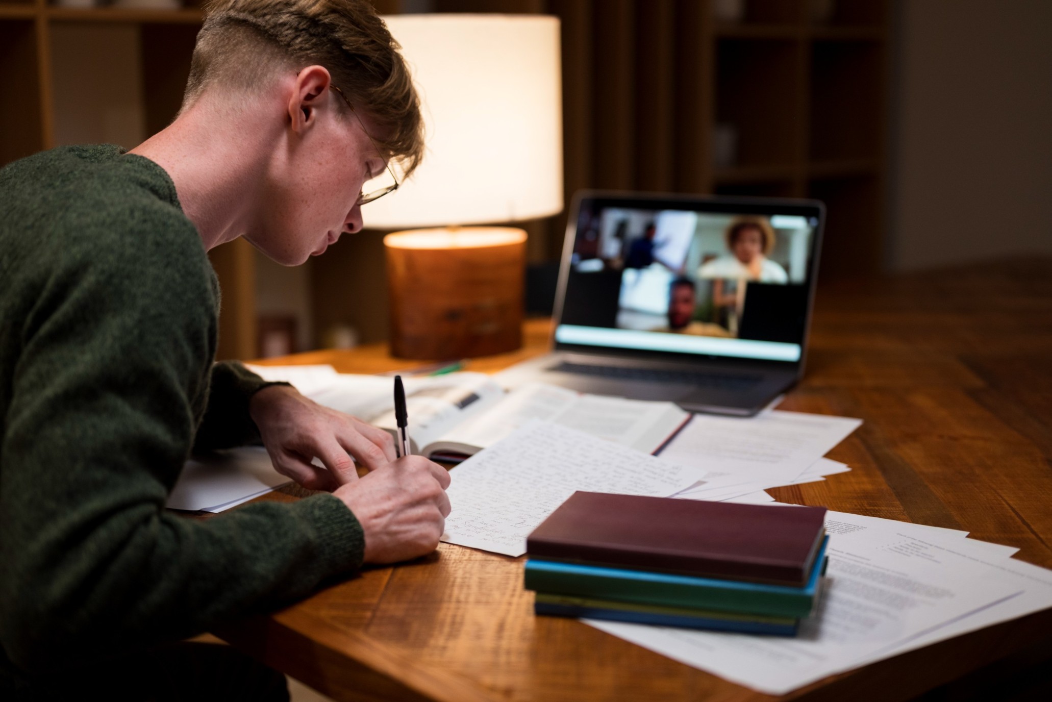 u8745-young-man-learning-virtual-classroom-7-1-1-1