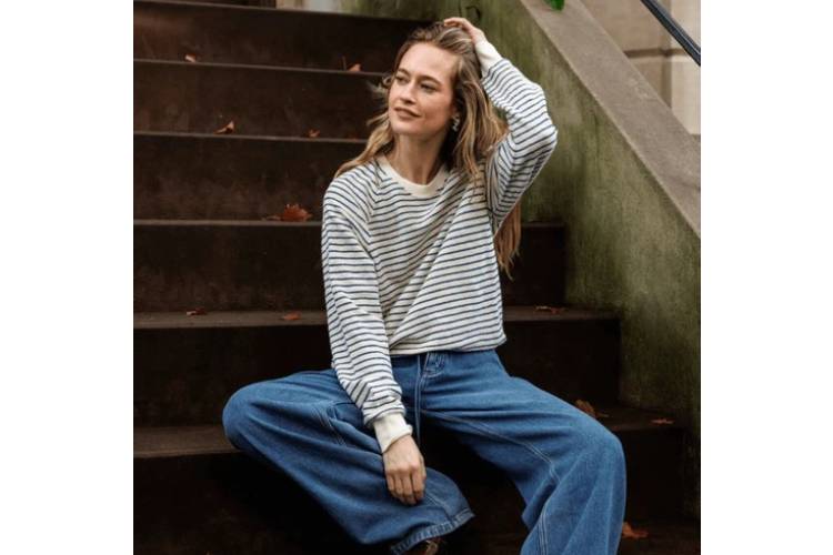 u8636-Womens-Clothing-Stores-1